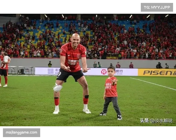 成都蓉城与梅州客家赛后德尔加多连夜官宣离队腾位置 阿兰即将加盟